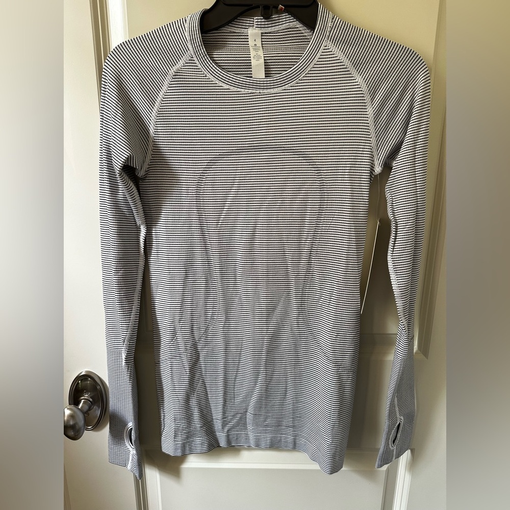 NWT Lululemon Swiftly tech Long Sleeve